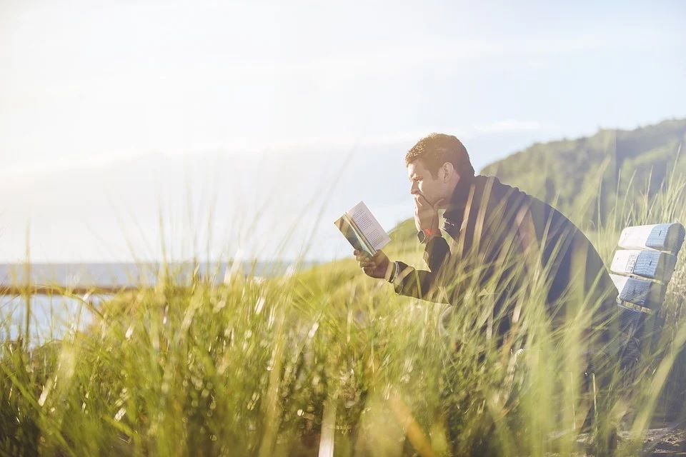 lire livre solitude nature