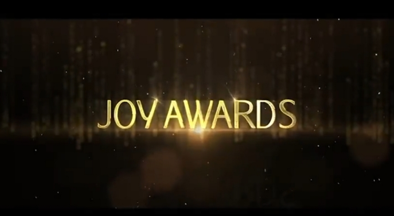 Les tenues des stars pour les Joy Awards Polture