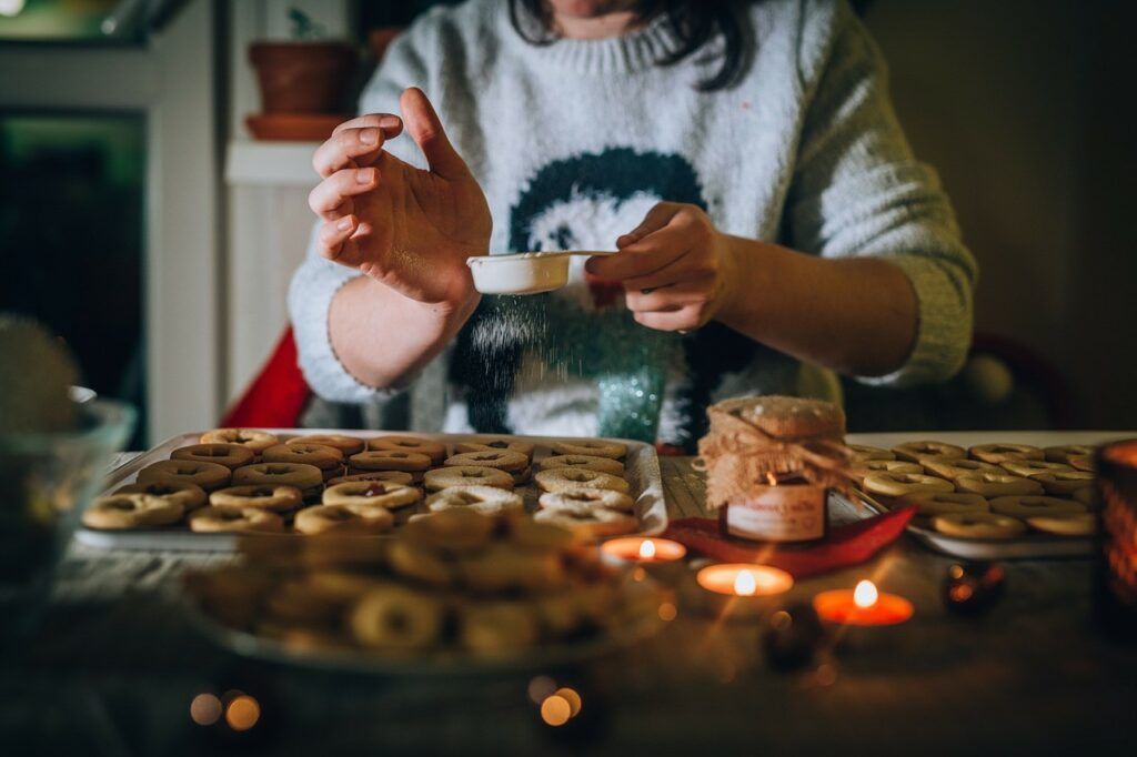 femme maison biscuit